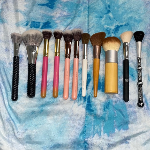 Other - Bundle of Face Brushes (11 Total)